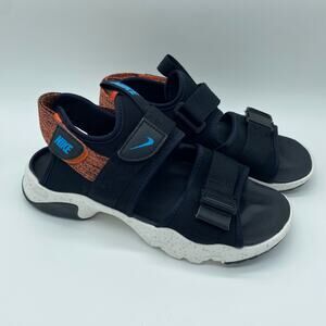Nike Men's size 8 Women's 9.5 Black White Canyon Sandal Strappy Outdoor Gorpcore